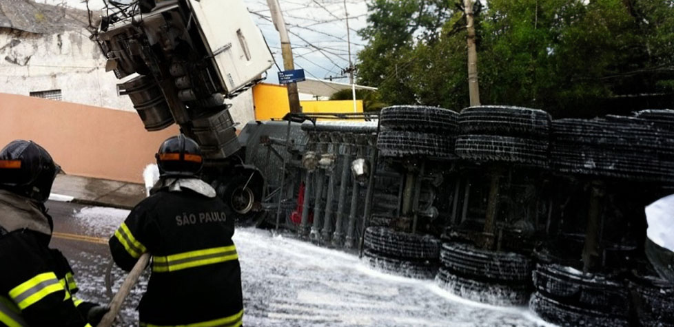 O transporte terrestre de produtos perigosos sem riscos