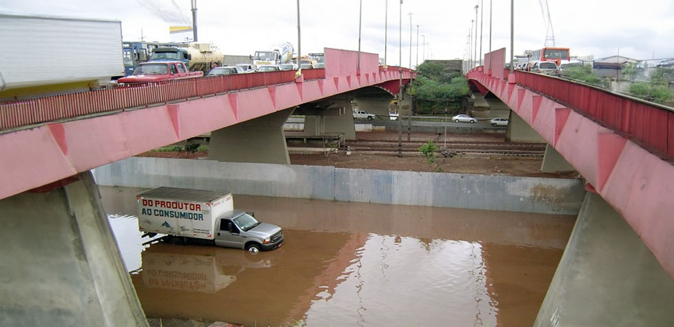 A drenagem urbana para enfrentar as enchentes