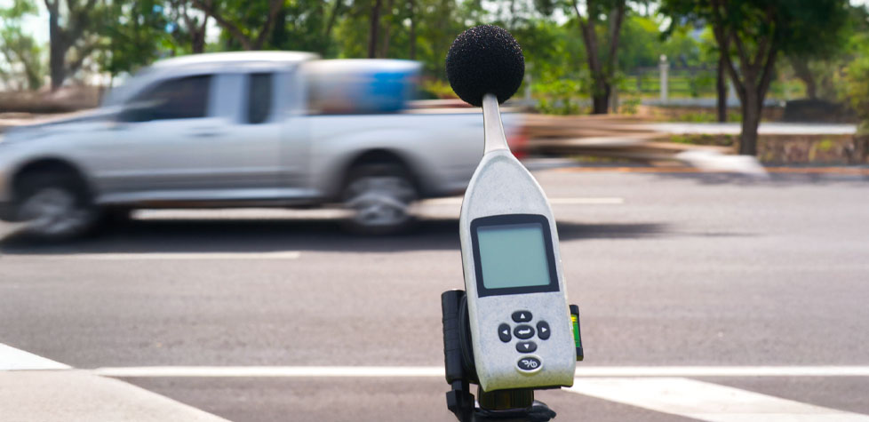 A medição de ruído emitido por veículos automotores em aceleração